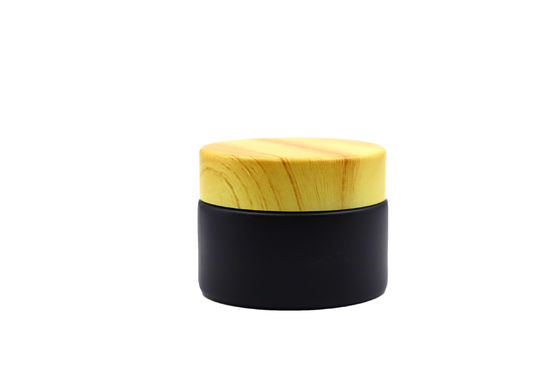 زجاجات تجميل صافية 50 مل مع غطاء مسدس للتعبئة والتغليف التجميلي